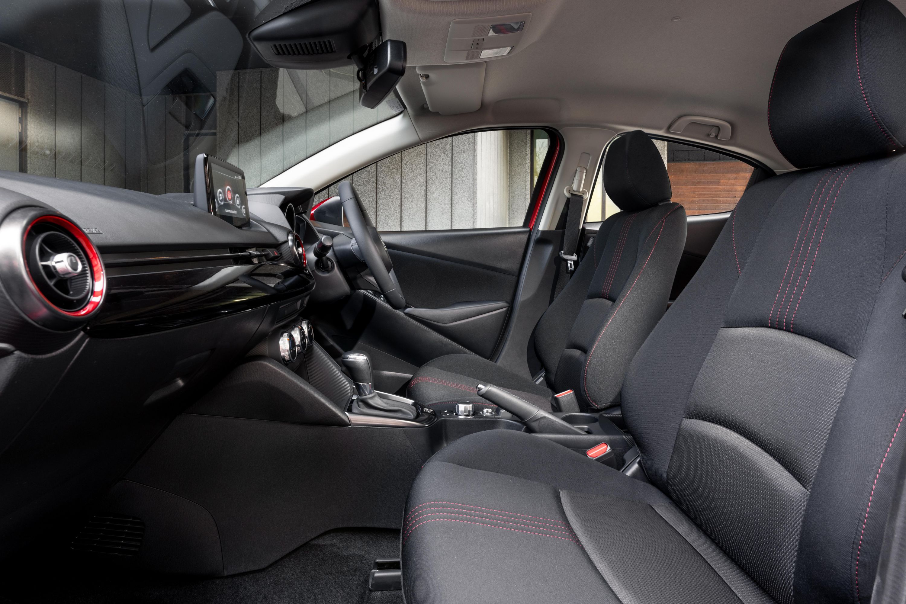 Mazda 2 (2024) interior