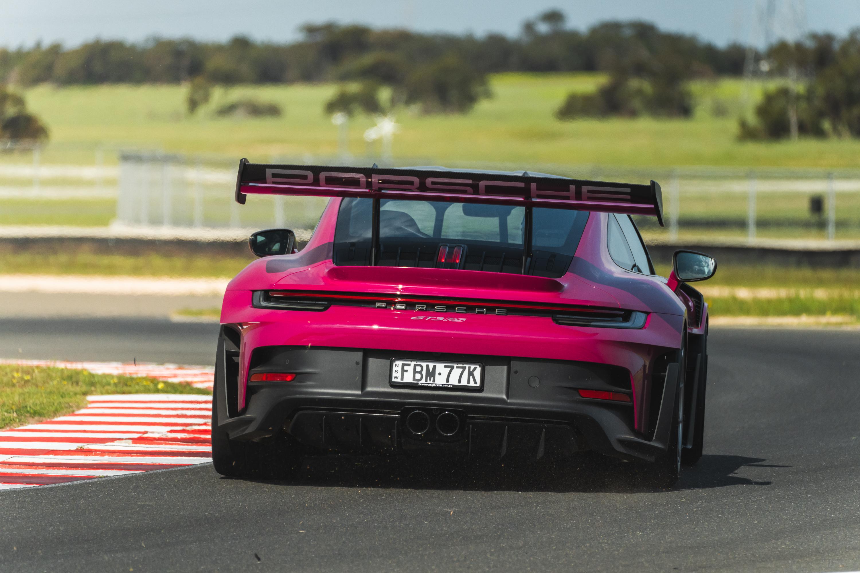 2024 Porsche 911 GT3 RS review drivingdynamics