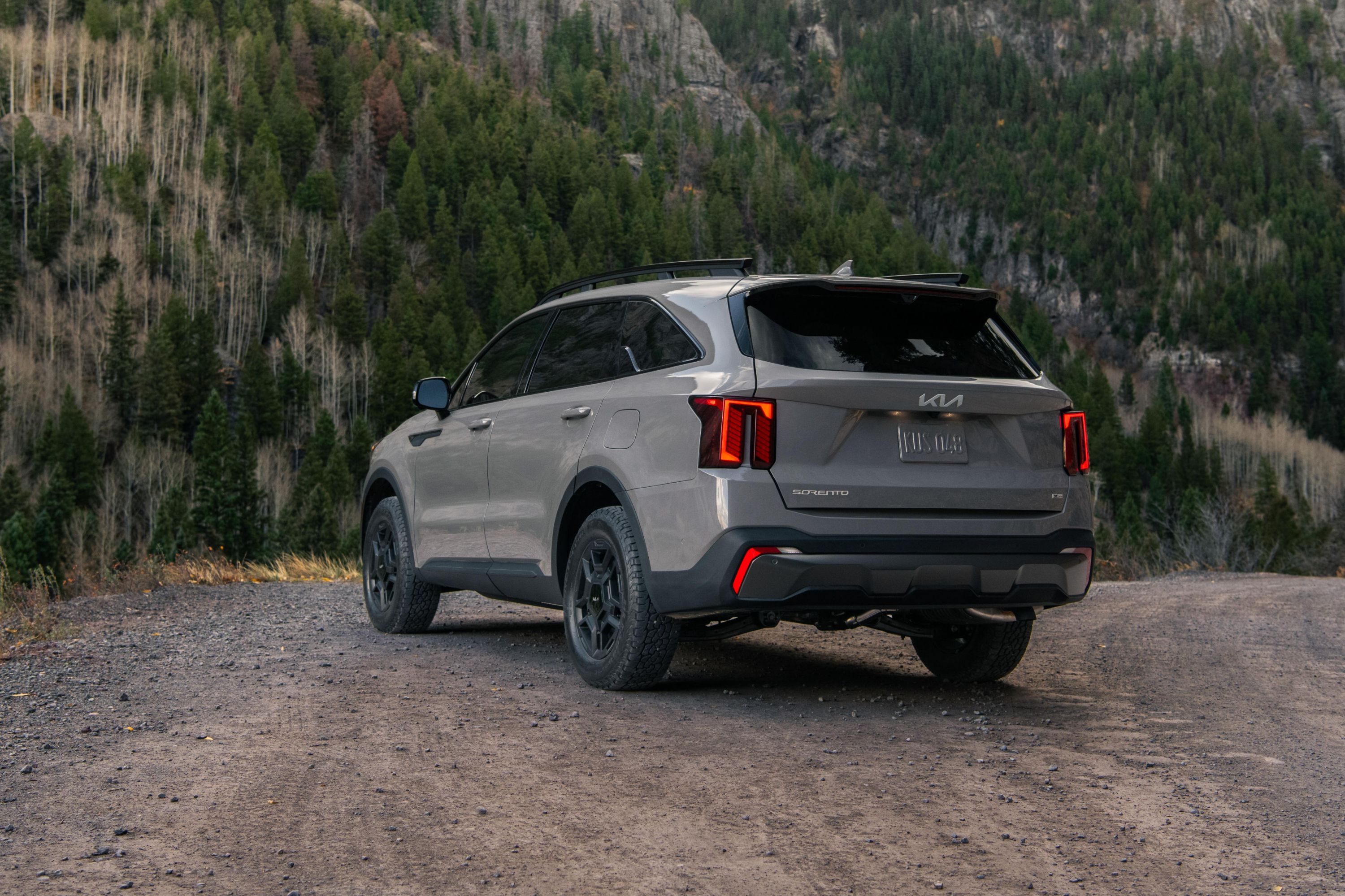 Face-Lifted 2024 Kia Sorento Goes Off-Road With New X-Pro Trim