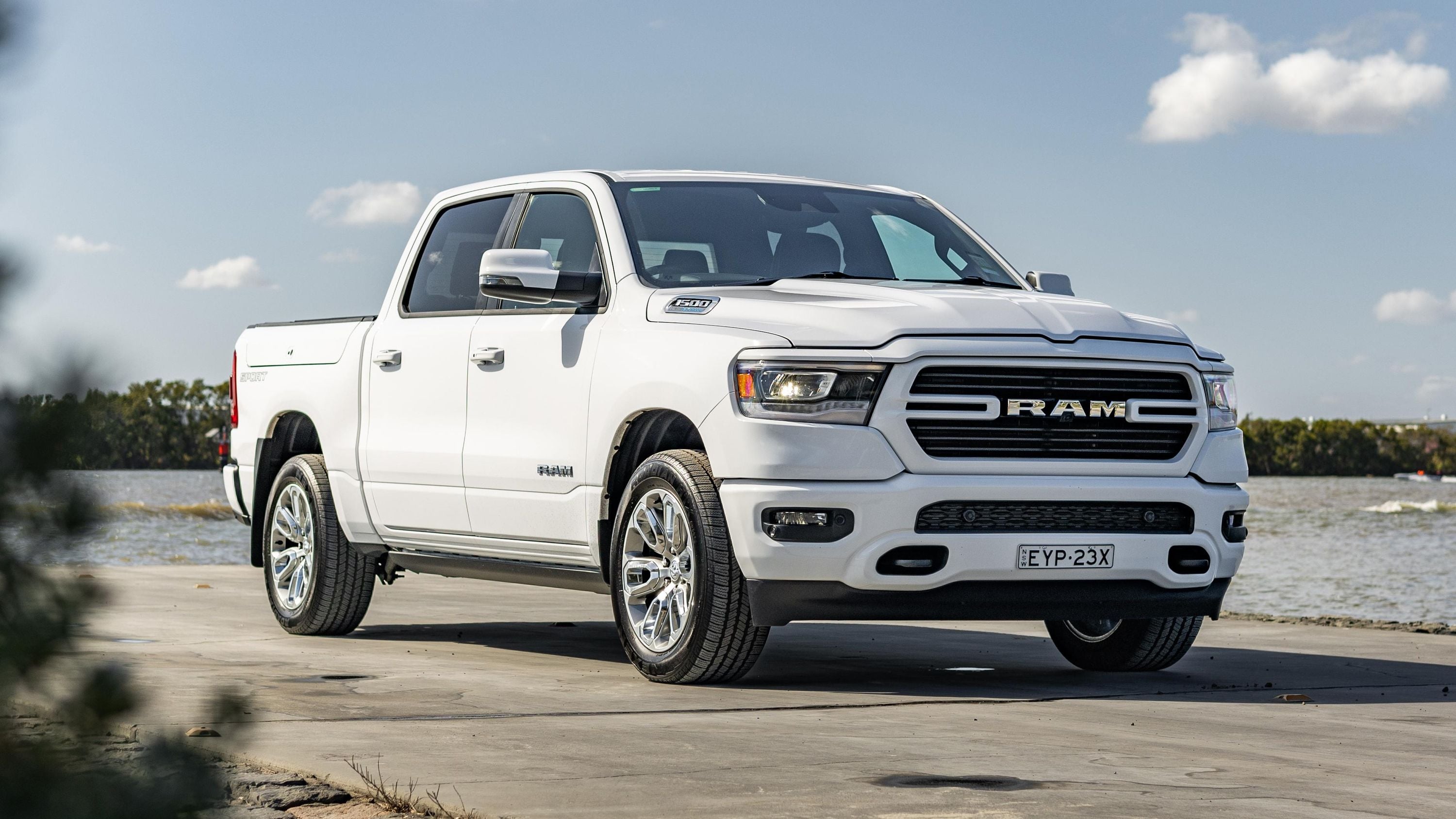 Chevrolet Silverado Vs RAM 1500 Comparison CarExpert Chevrolet Silverado Vs RAM 1500 Comparison CarExpert