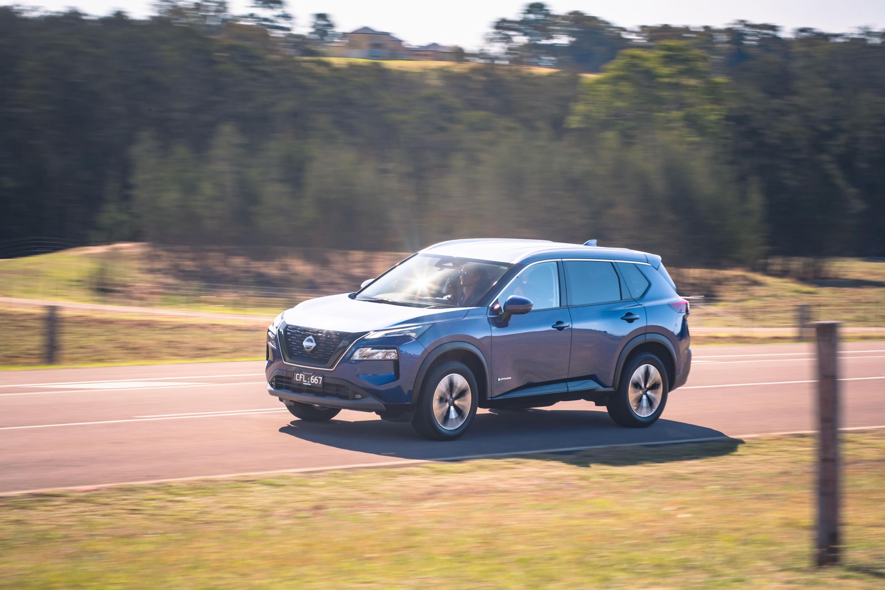 The new facelifted Nissan X-Trail can drive itself!