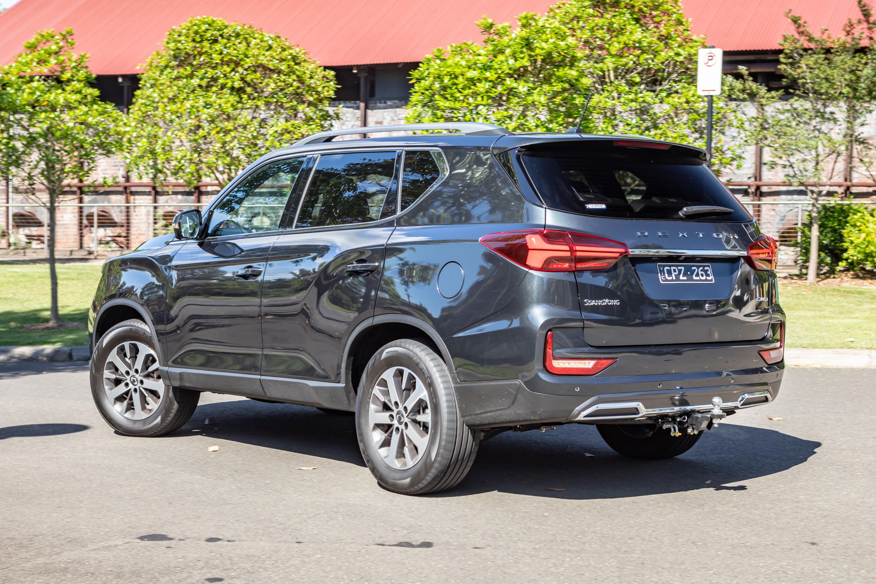 Marchepieds Latéraux En Aluminium Pour SsangYong Rexton 2017-2024 – Paire Complète Avec Supports Et Vis – Charge Jusqu'à 3 Adultes