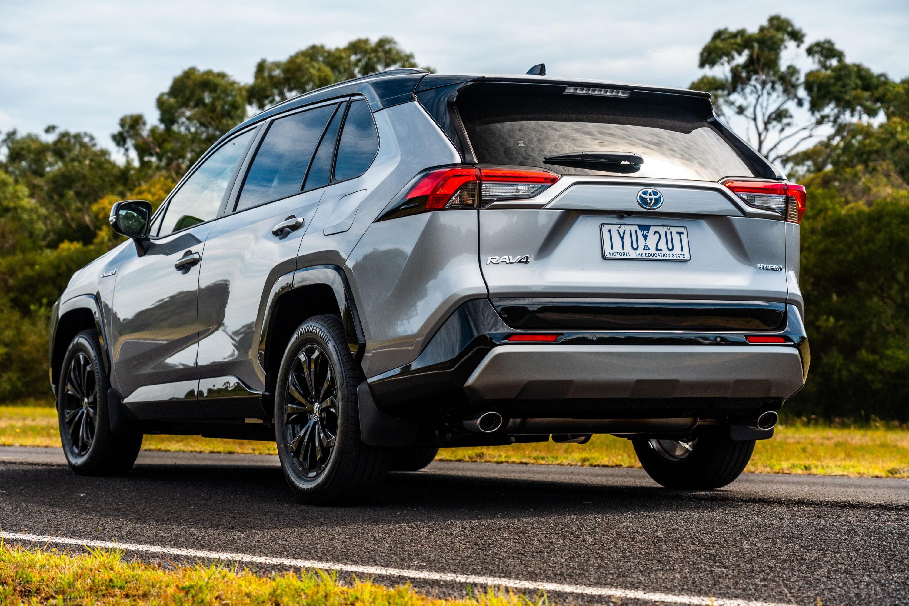 2025 Toyota RAV4 XSE Hybrid review News7g