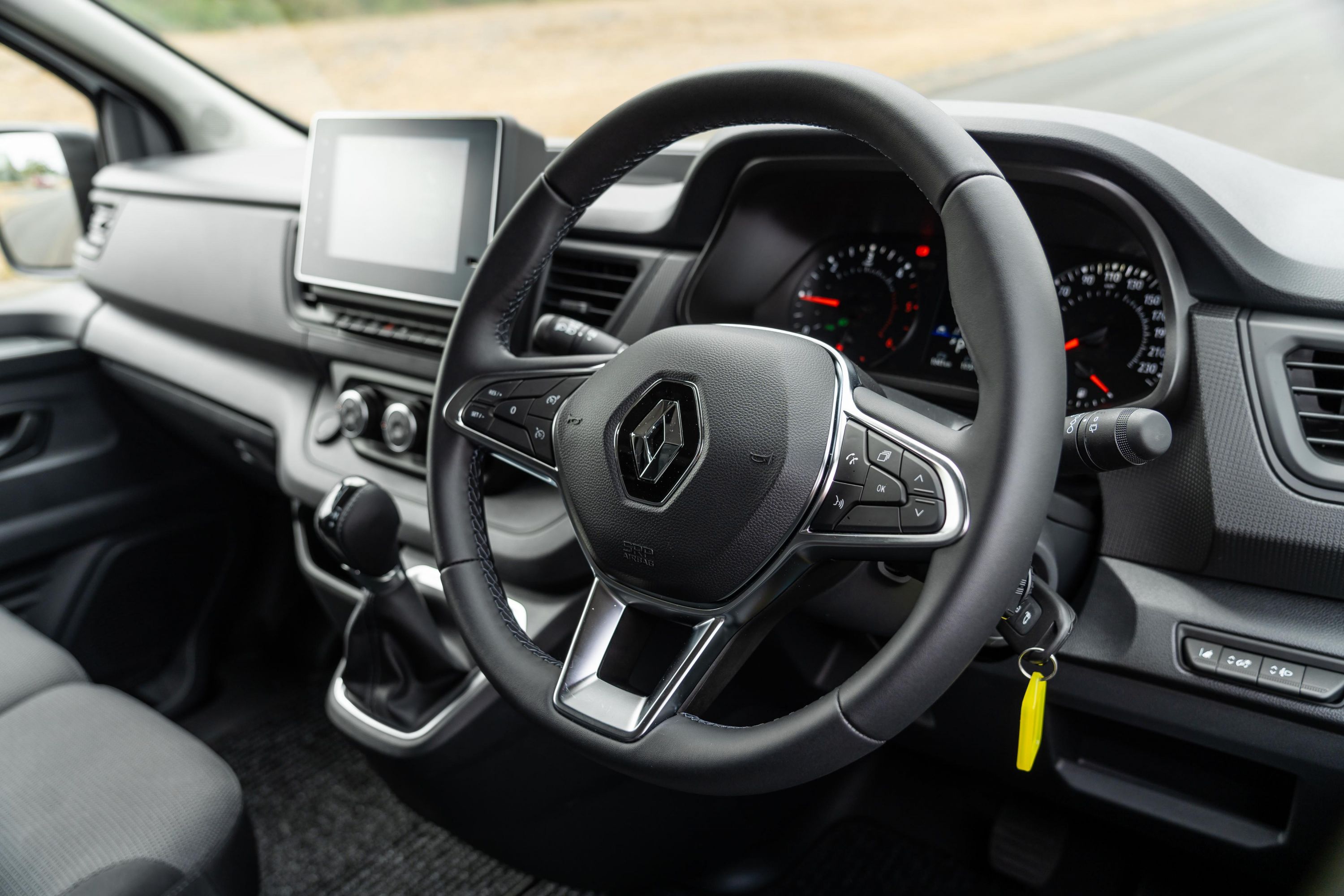 2024 Renault Trafic Review CarExpert Mystahn