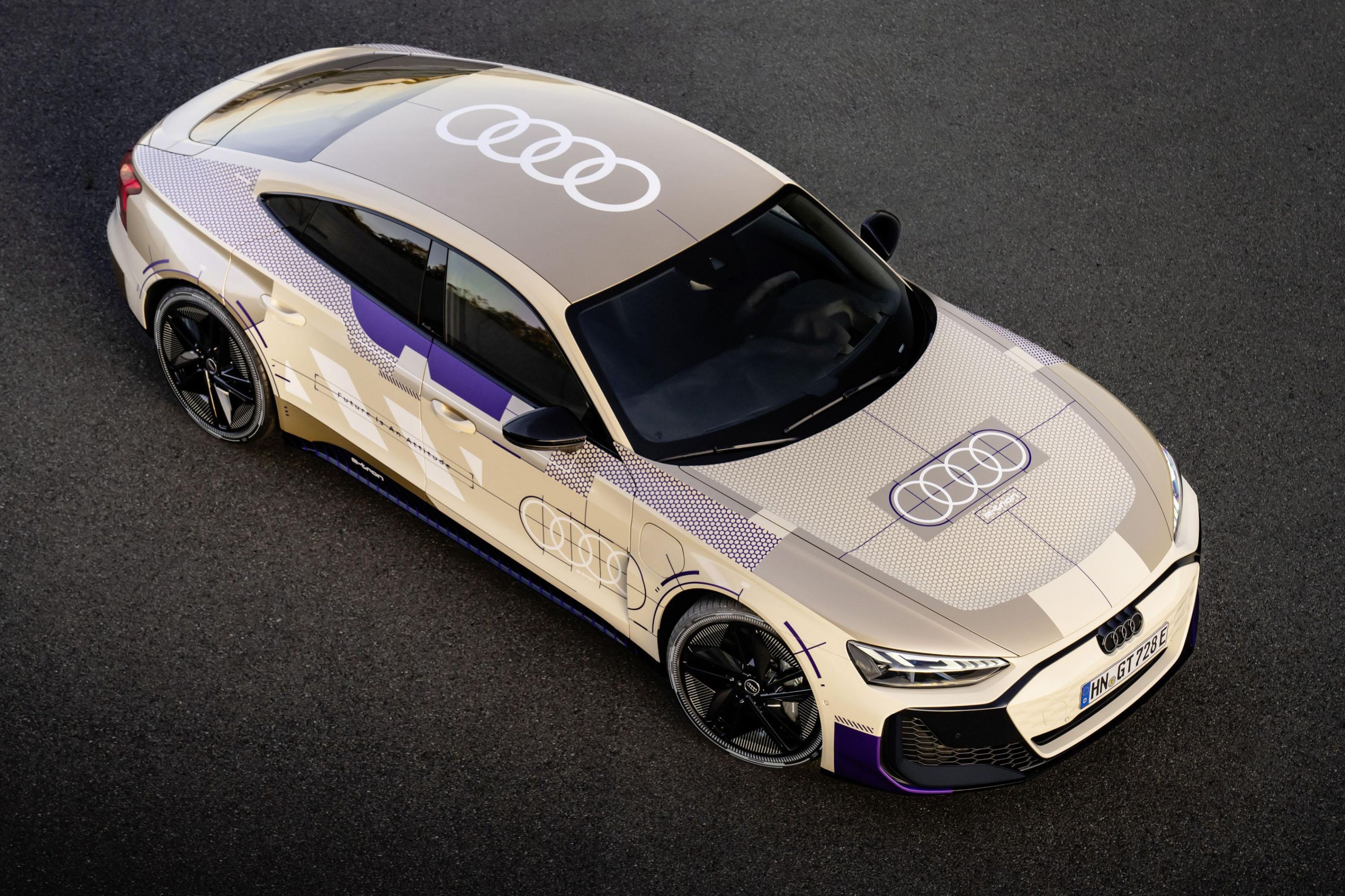 2025 Audi e-tron GT facelift teased, new performance flagship coming |  CarExpert