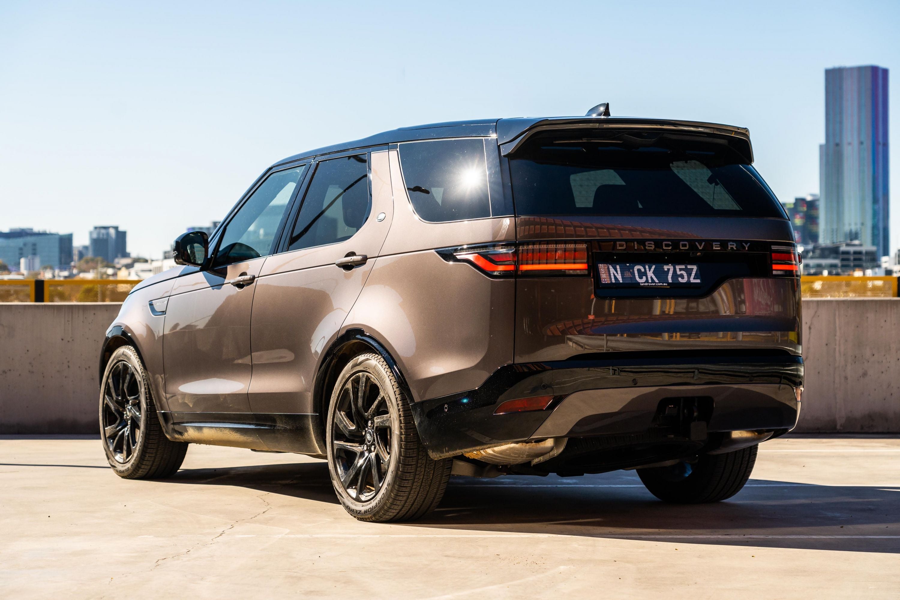 2024 Land Rover Discovery Review Dunras