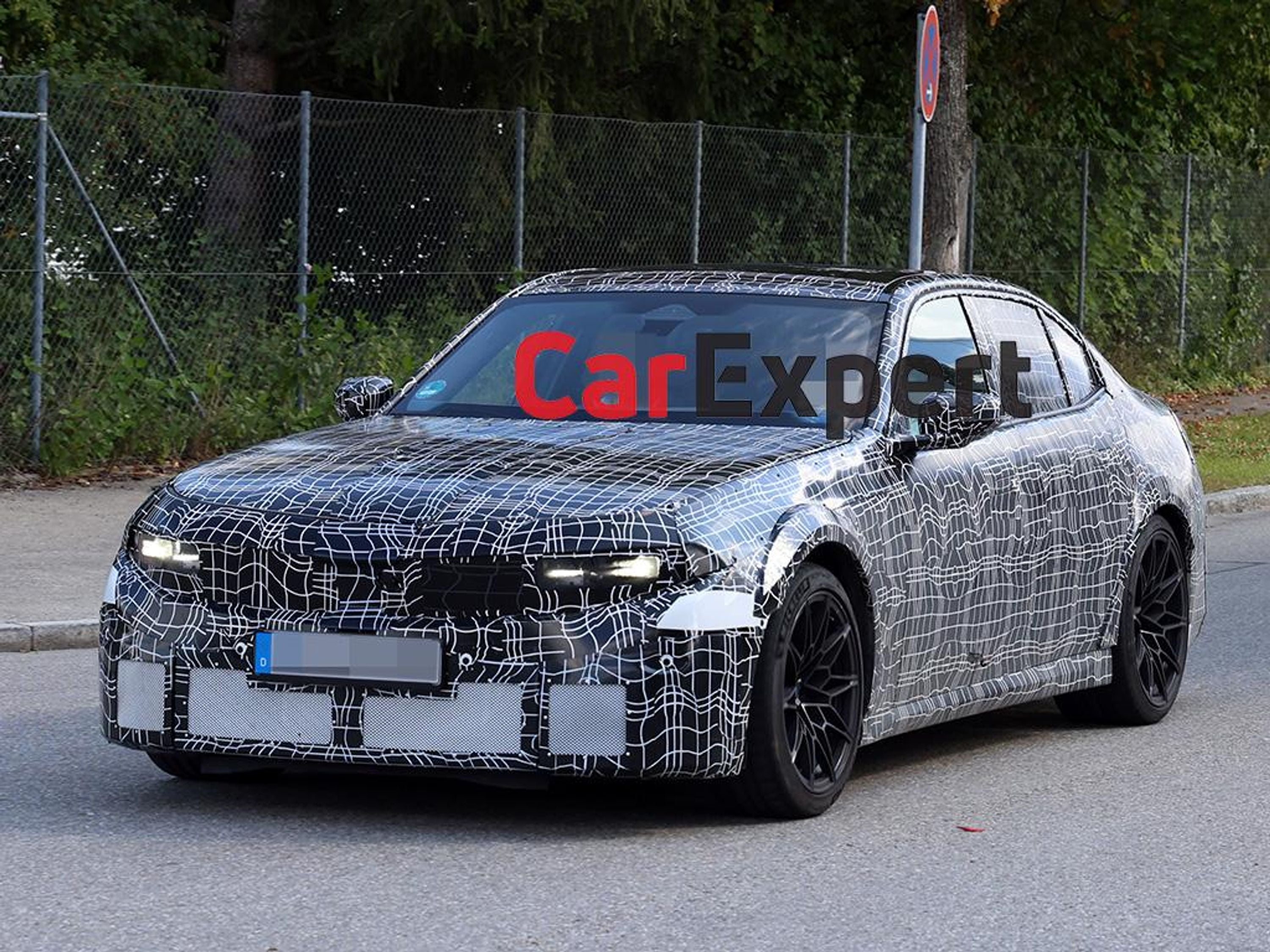 2025-10-2028bmwm3ice4.jpg