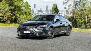 2022 Lexus ES300h Luxury review