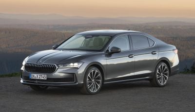 2025 Skoda Superb - Sportline
