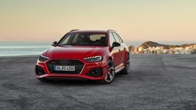 2025 Audi RS4 - Base