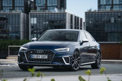 2025 Audi S4 - Base