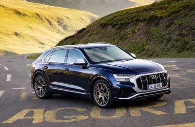 2025 Audi SQ8 - Base