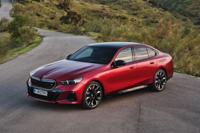 2025 BMW i5 - Base