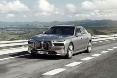 2025 BMW i7 - Design Pure Excellence