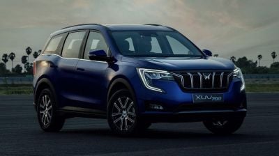 2025 Mahindra XUV700 - AX7