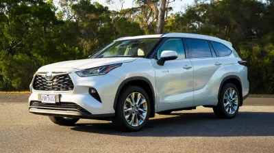 2025 Toyota Kluger - GX