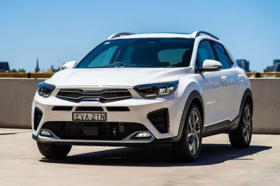 2025 Kia Stonic - S