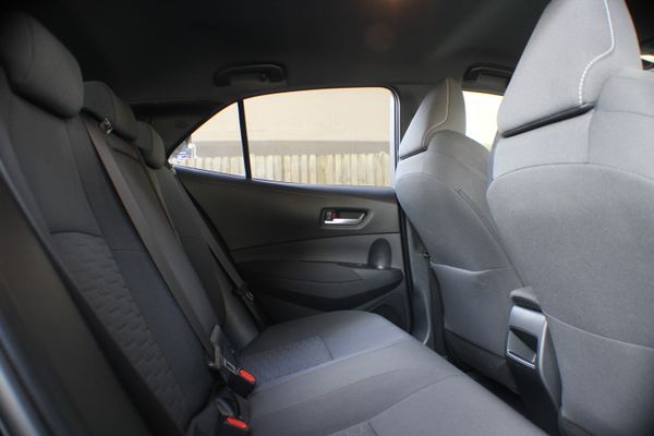 2020 Toyota Corolla SX Hybrid hatch