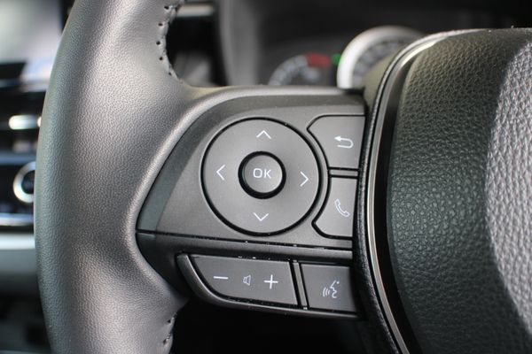 2020 Toyota Corolla SX Hybrid hatch