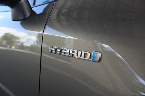 2020 Toyota Corolla SX Hybrid hatch