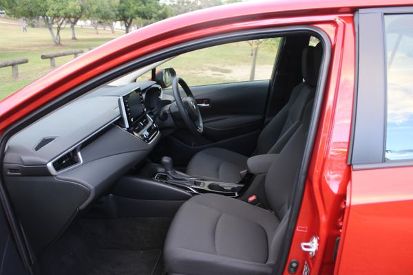 2020 Toyota Corolla Ascent Sport Hybrid sedan