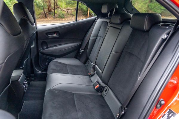 2020 Toyota Corolla ZR hybrid