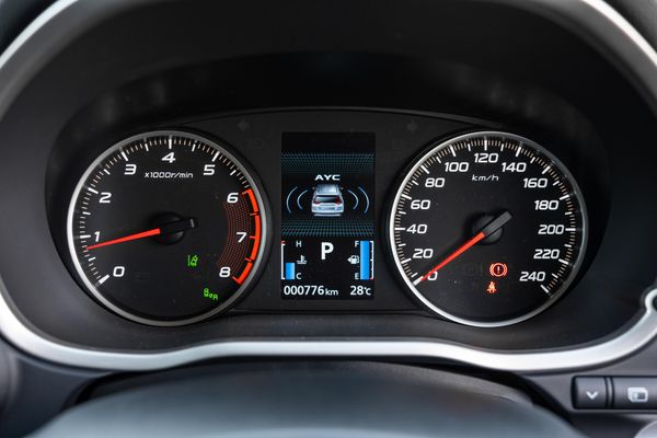 2021 Mitsubishi Eclipse Cross Aspire v Mazda CX-5 Maxx Sport comparison