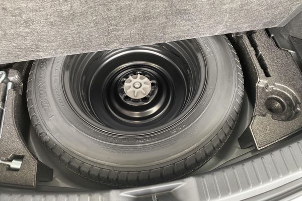 2021 Mitsubishi Eclipse Cross Aspire v Mazda CX-5 Maxx Sport comparison