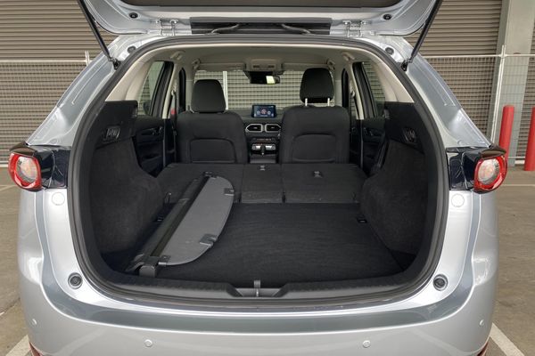 2021 Mitsubishi Eclipse Cross Aspire v Mazda CX-5 Maxx Sport comparison