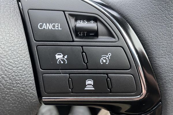 2021 Mitsubishi Eclipse Cross Aspire v Mazda CX-5 Maxx Sport comparison