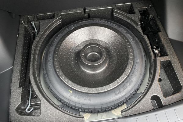 2021 Mitsubishi Eclipse Cross Aspire v Mazda CX-5 Maxx Sport comparison