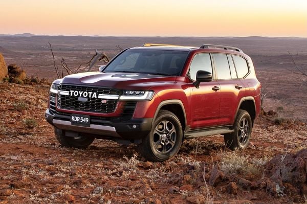 Hero image of a new Toyota LandCruiser available with CarExpert deals.