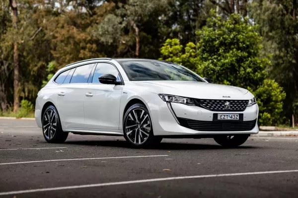 Hero image of a new Peugeot 508 available with CarExpert deals.