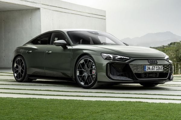 Hero image of a new Audi e-tron GT available with CarExpert deals.