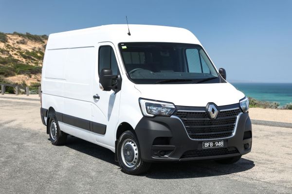 Hero image of a new Renault Master available with CarExpert deals.