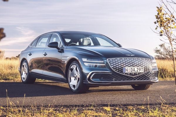Hero image of a new Genesis G80 available with CarExpert deals.