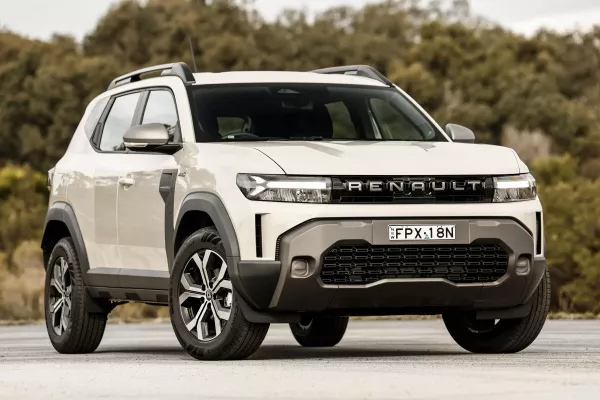Hero image of a new Dacia Duster available with CarExpert deals.