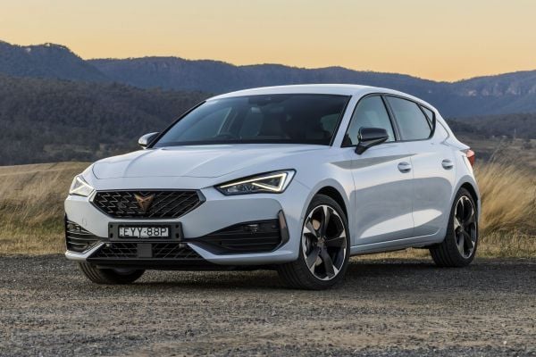 Hero image of a new Cupra Leon available with CarExpert deals.