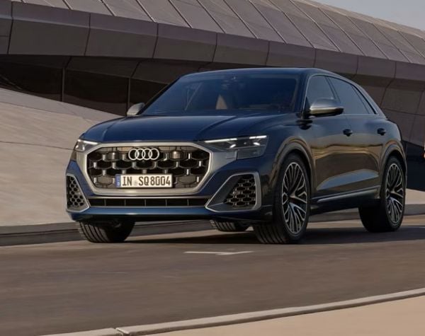 Hero image of a new Audi SQ8 available with CarExpert deals.