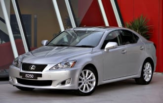 Lexus IS