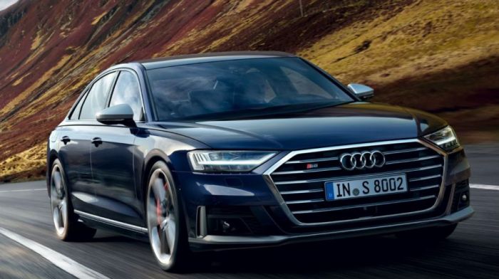 Audi S8