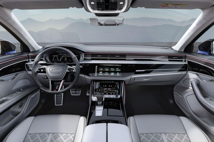 Audi S8 Image