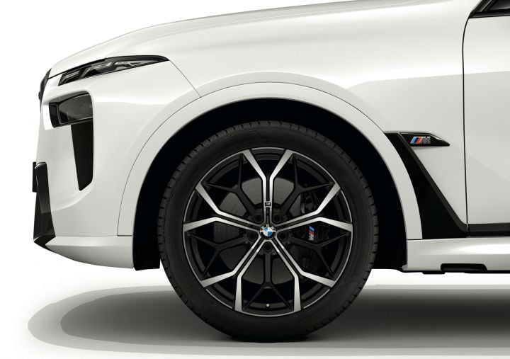 BMW X7 Image