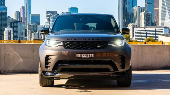 Land Rover Discovery Image