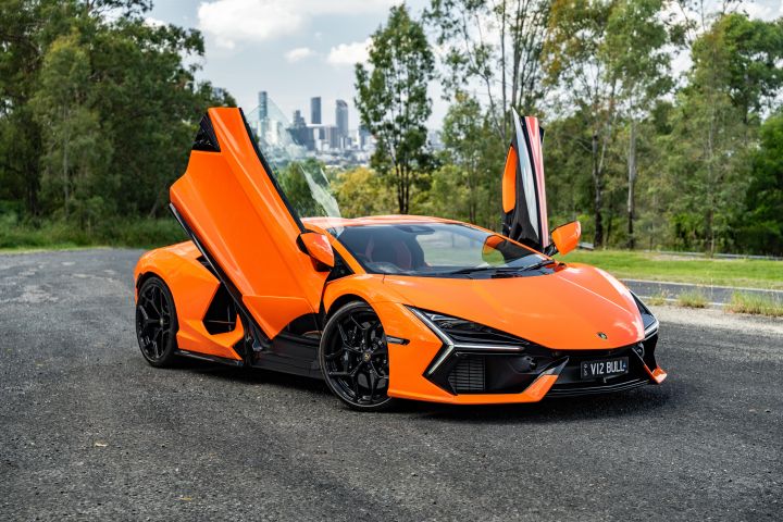 Lamborghini Revuelto Image