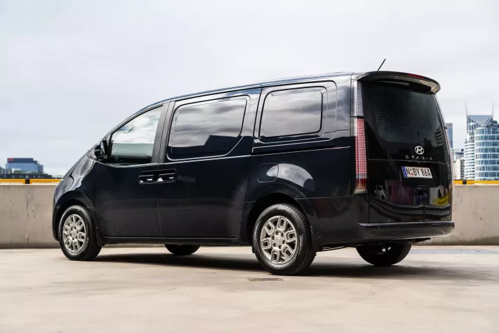 Hyundai Staria Load Image