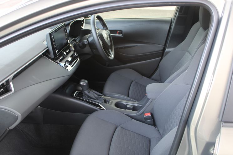 2020 Toyota Corolla SX Hybrid hatch