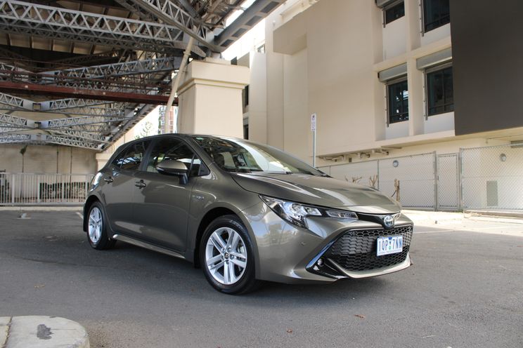 2020 Toyota Corolla SX Hybrid hatch