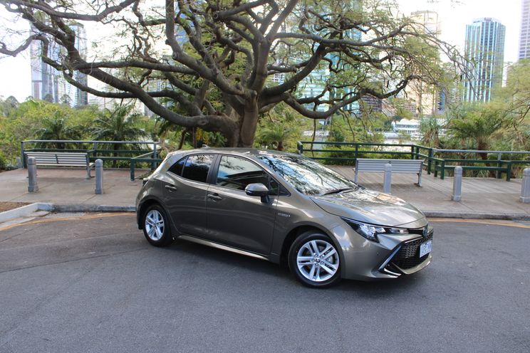 2020 Toyota Corolla SX Hybrid hatch