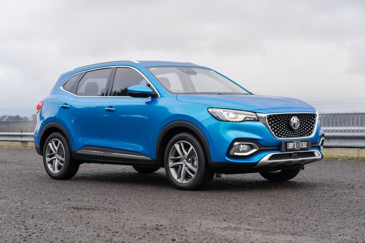 Hold off buying your new mid-size SUV: These ones are coming soon